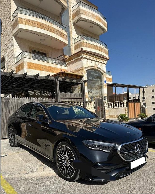 Mercedes E200