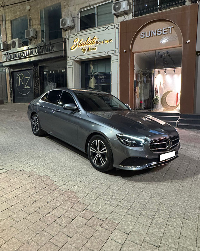 Mercedes E200